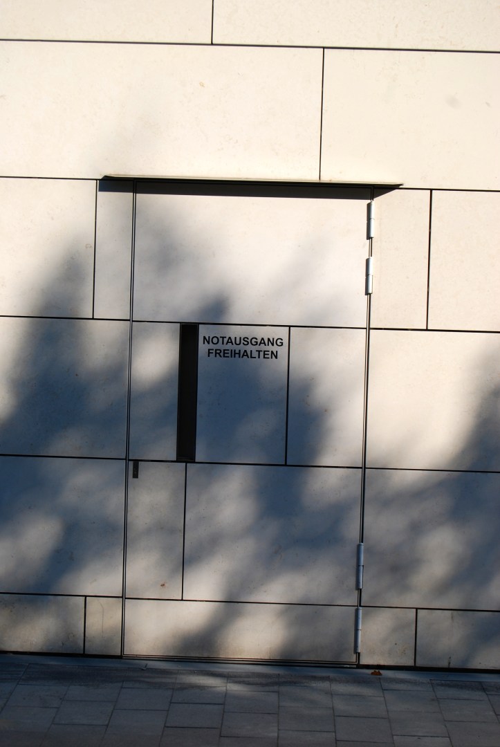 Trutzburg mit Notausgang