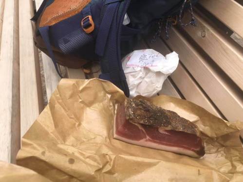 Großes Stück Schinken